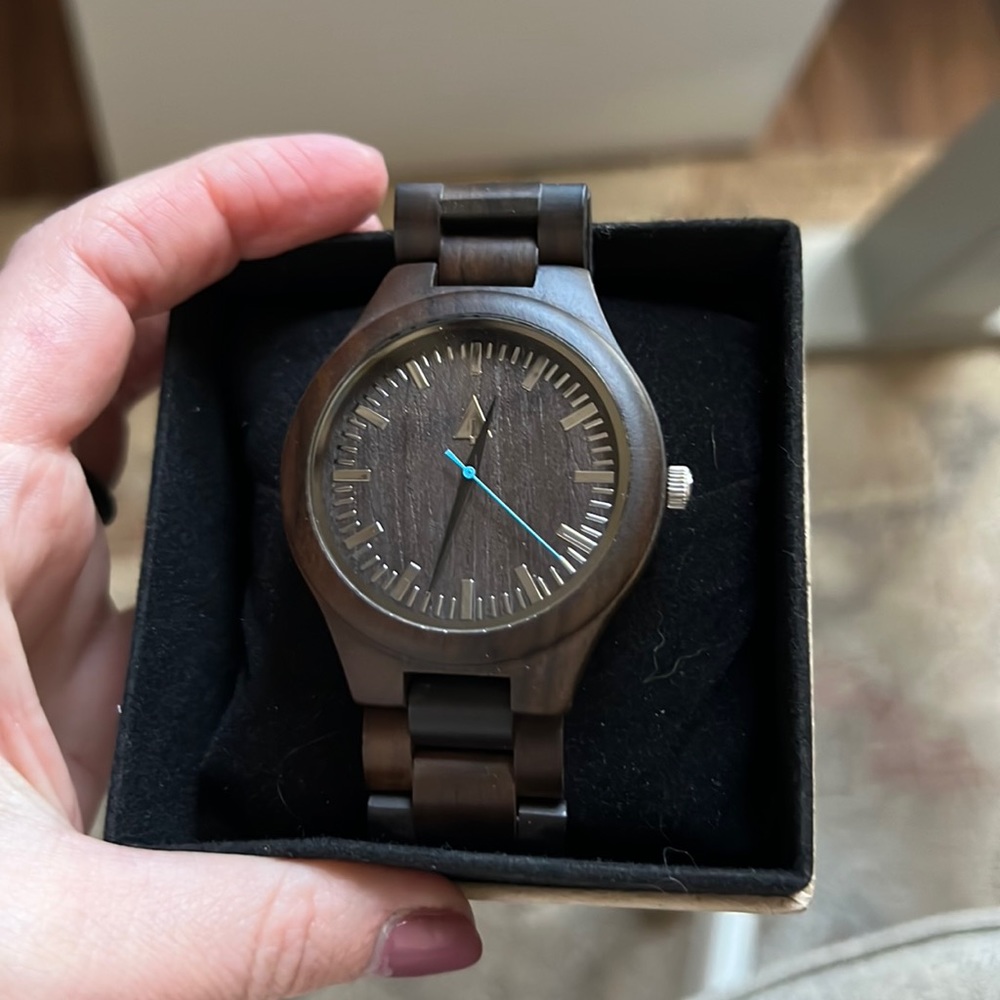 Tree hut classic watch